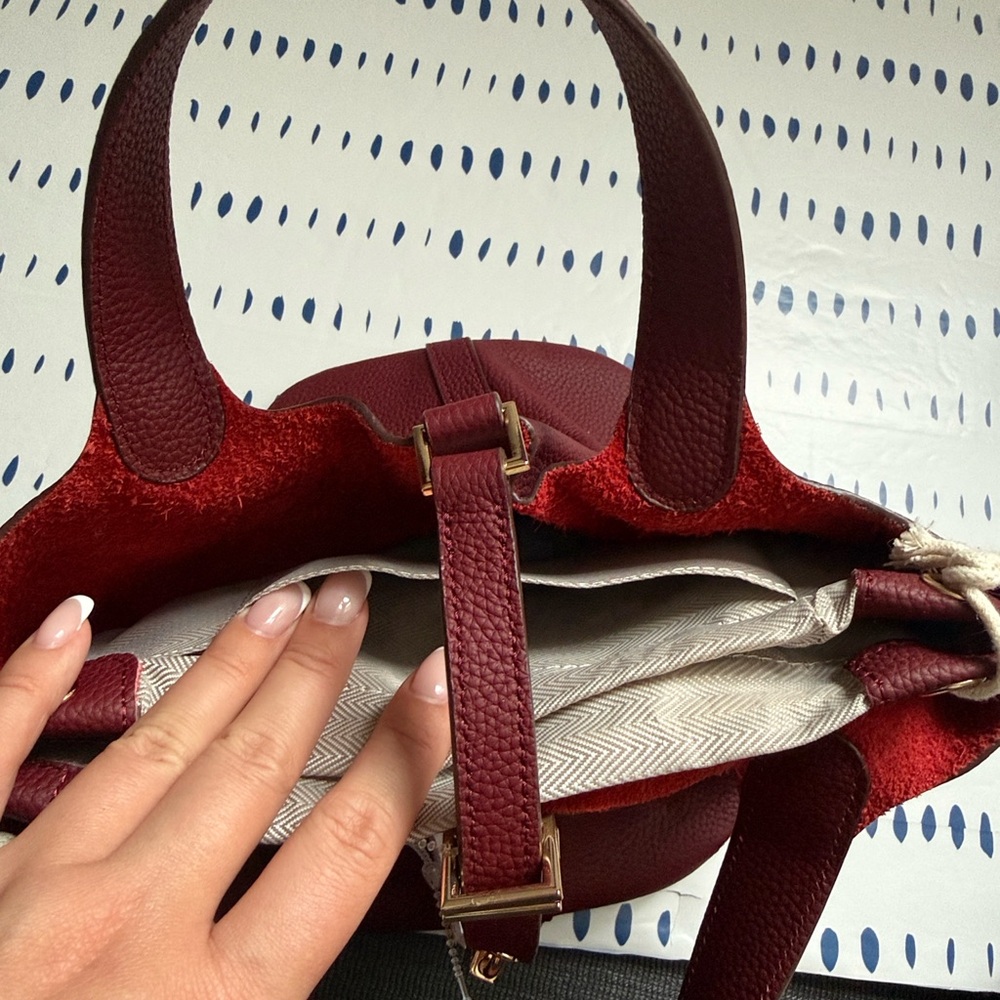 Rouge H Leather Picotin Lock 18 Bucket Bag - Picture 9 of 13